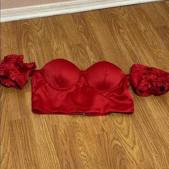 Tops - Crop top balloon sleeves